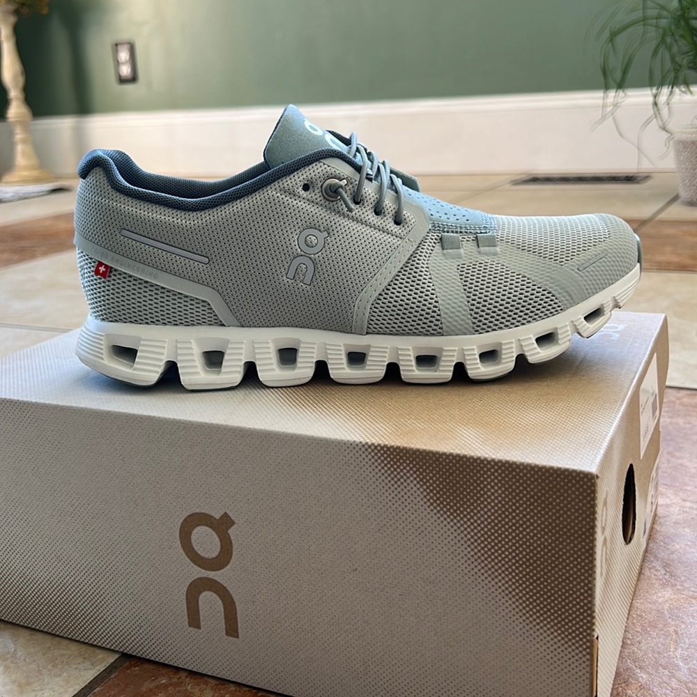 On-Cloud - Cloud 5 - Brand New in Box